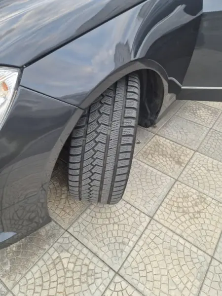Mercedes-Benz E-Class, 2010