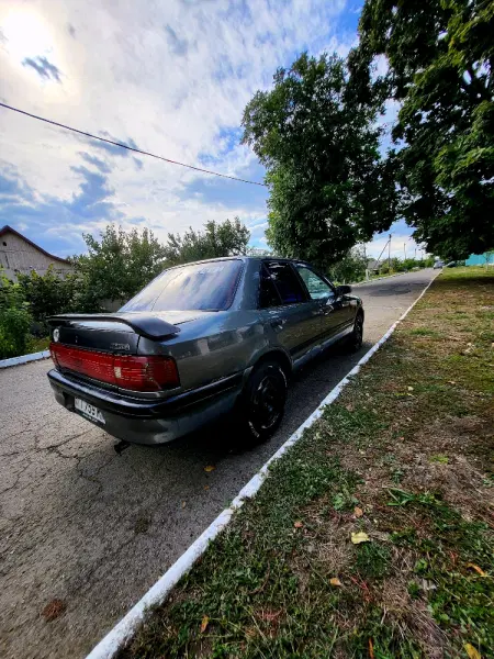 Mazda 323, 1996