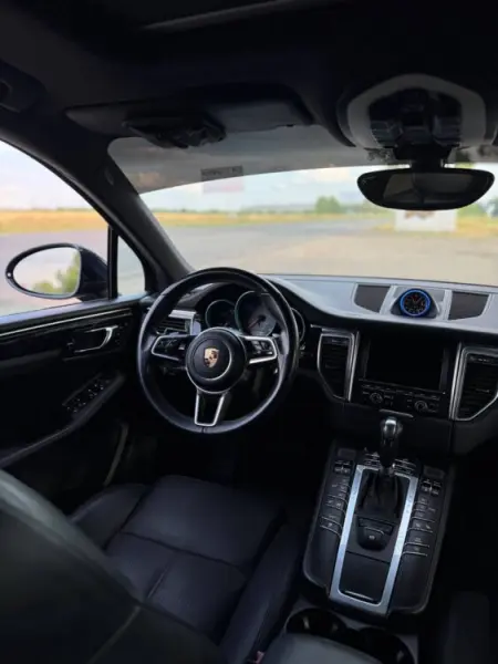 Porsche Macan, 2016