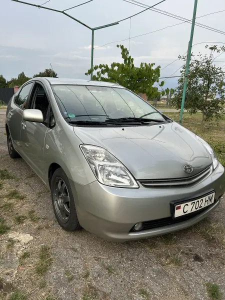 Toyota Prius, 2004