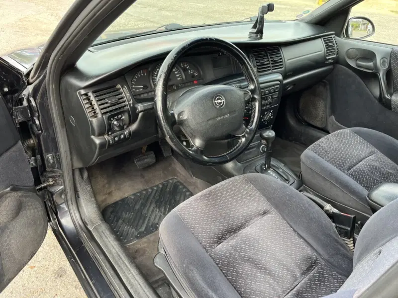 Opel Vectra, 1998