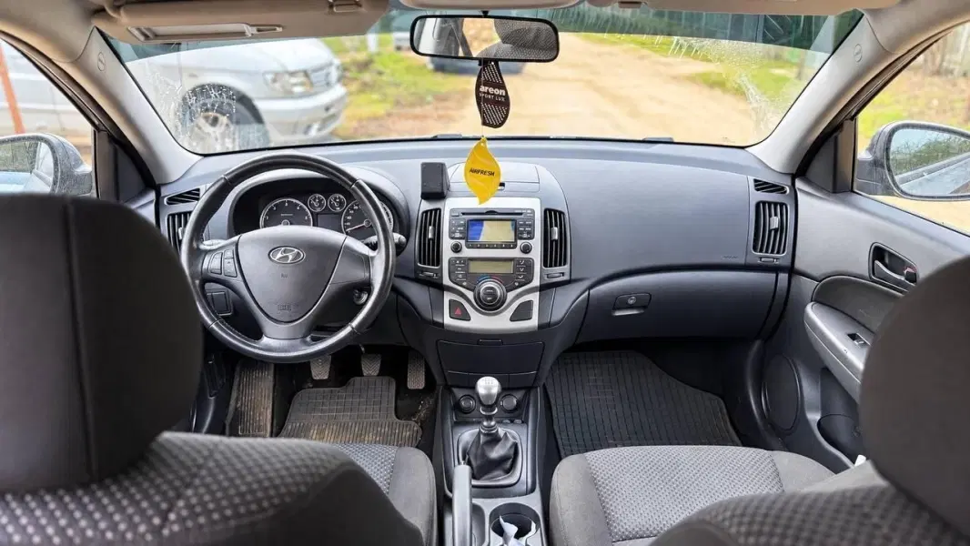 Toyota Corolla, 2011