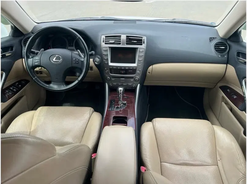 Lexus IS, 2008