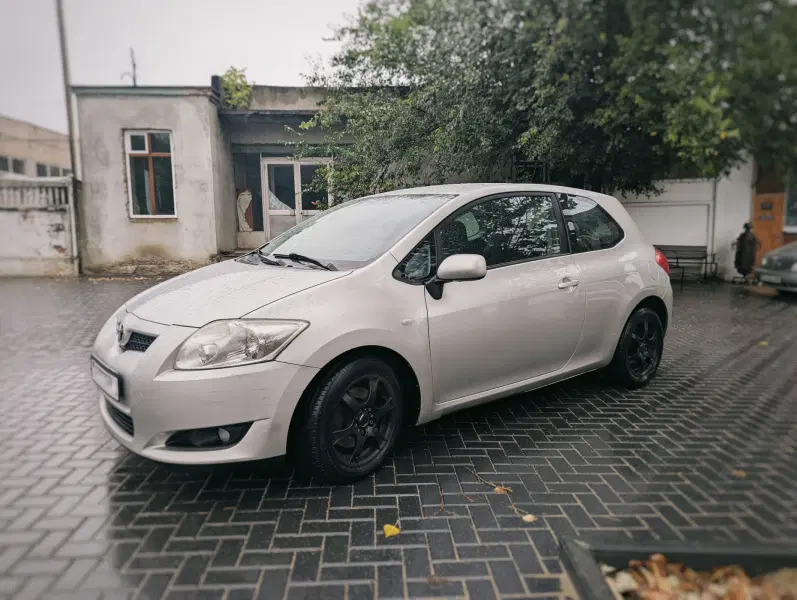 Toyota Auris, 2007