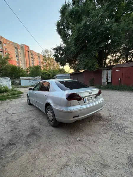 Toyota Camry, 2011