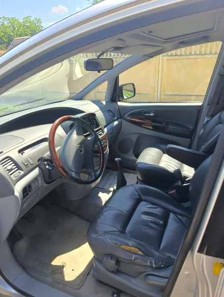 Toyota Previa, 2002