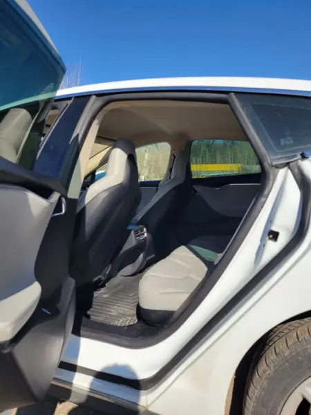 TESLA S, 2013