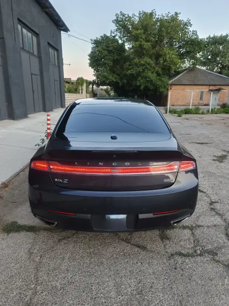Lincoln MKZ, 2014