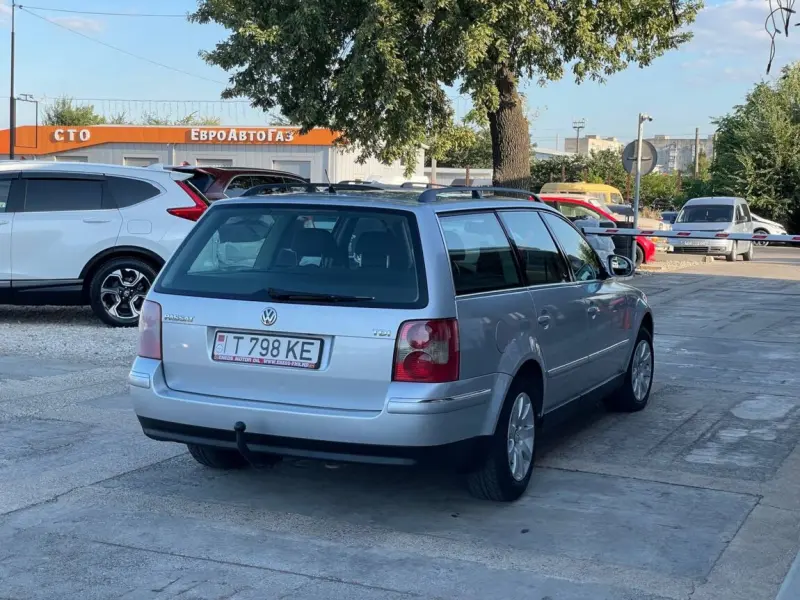 Volkswagen Passat, 2005