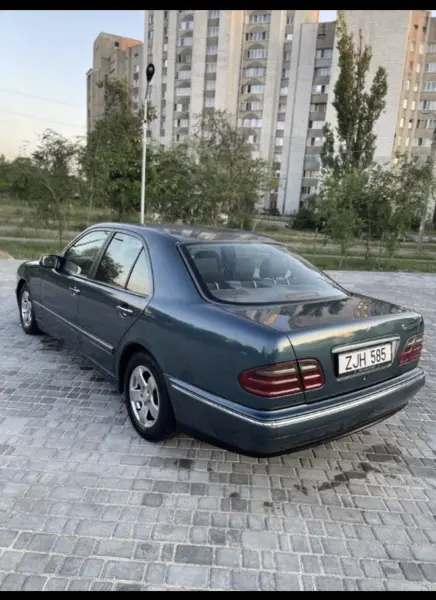 Mercedes-Benz E-Class, 2000
