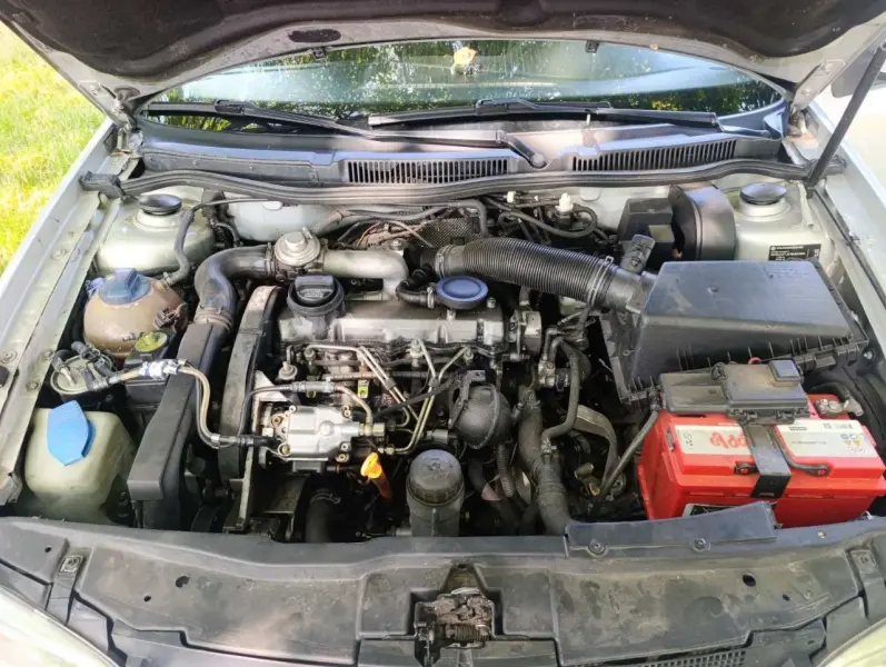 Volkswagen Golf, 2000