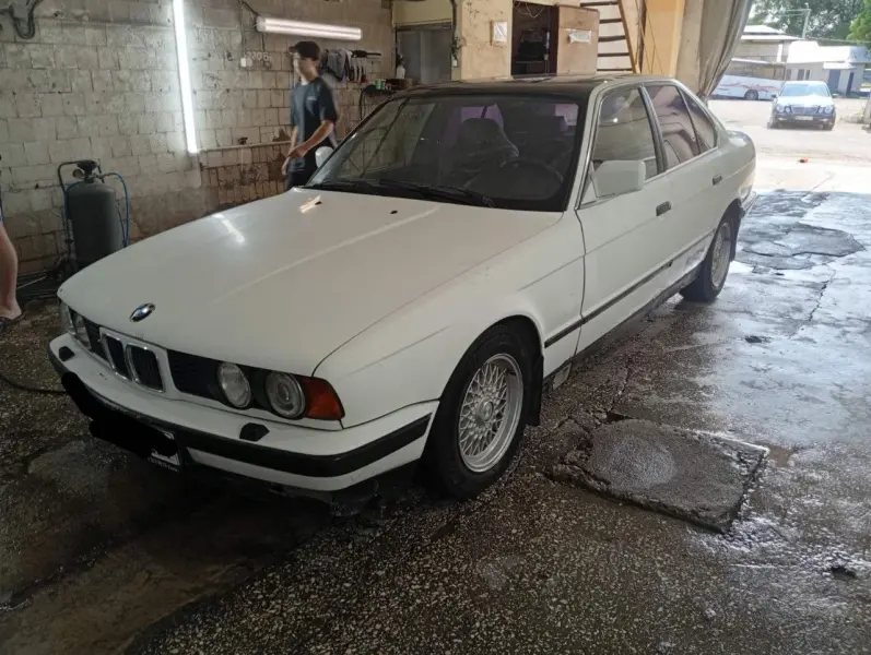 BMW 5 Series, 1993