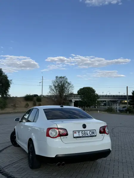 Volkswagen Jetta, 2008