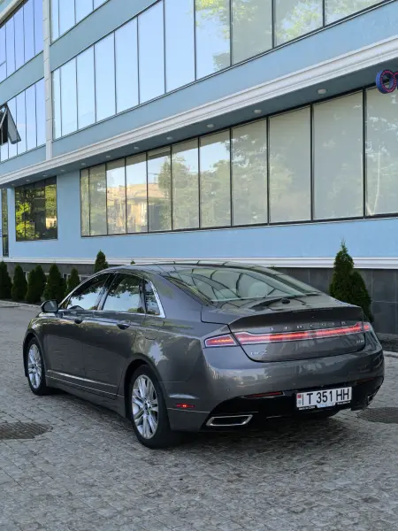 Lincoln MKZ, 2014