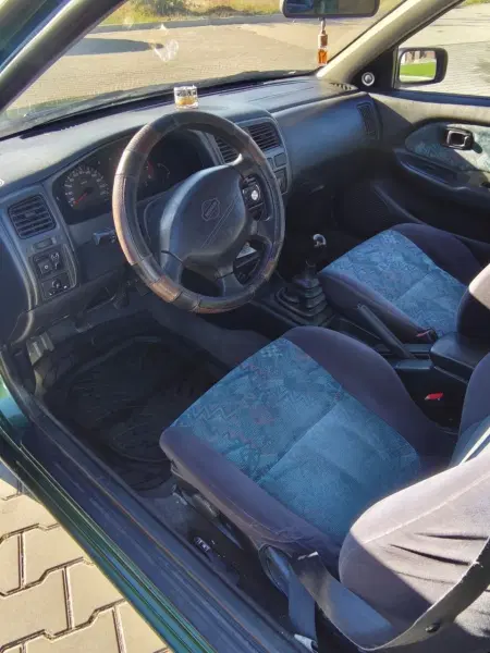 Nissan Almera, 2000