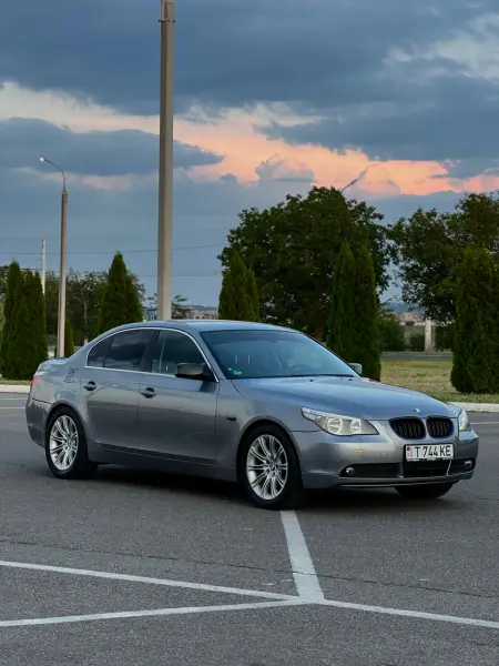 BMW 5 Series, 2004
