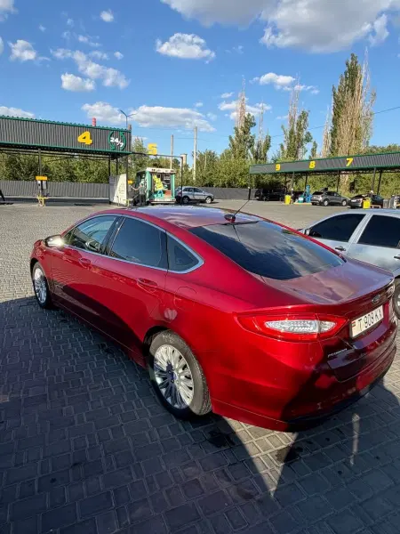 Ford Fusion, 2014