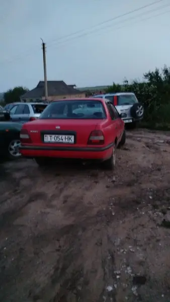 Nissan Primera, 1993