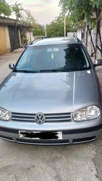 Volkswagen Golf, 2002