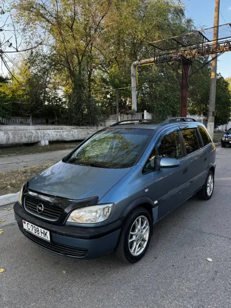 Opel Zafira, 2001