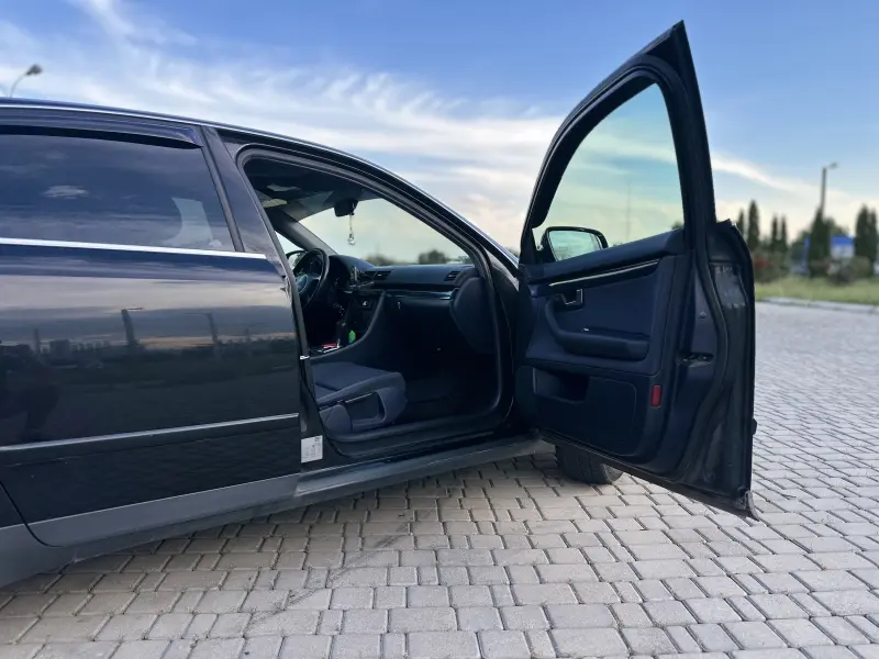Audi A4, 2002