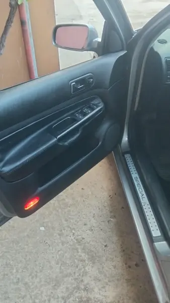 Volkswagen Golf, 2002