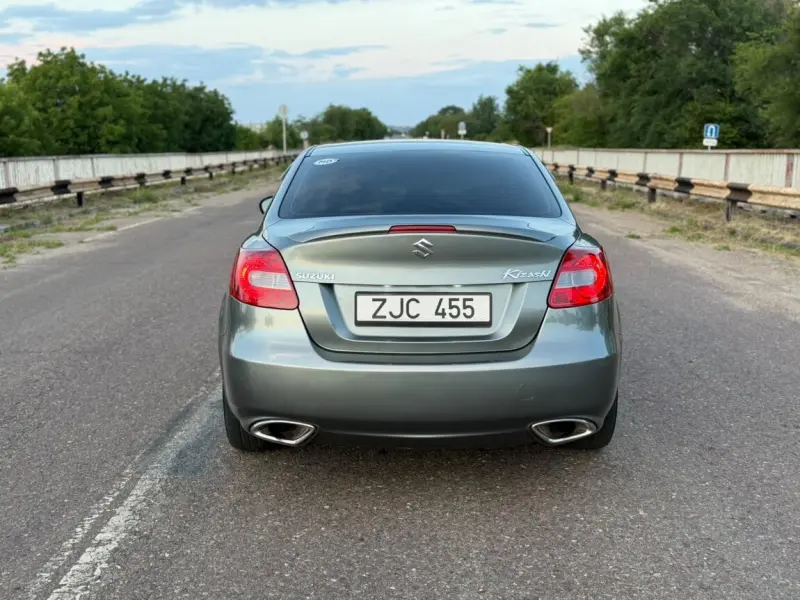 Toyota Camry, 2011