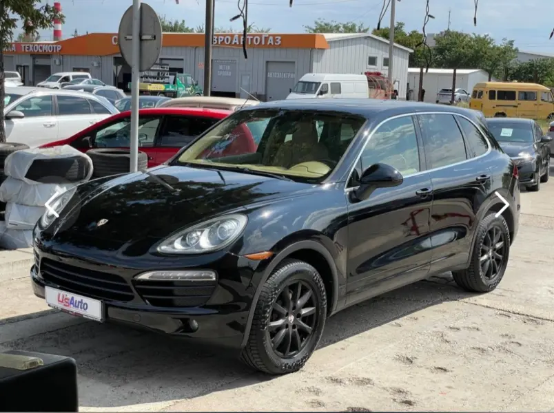 Porsche Cayenne, 2011