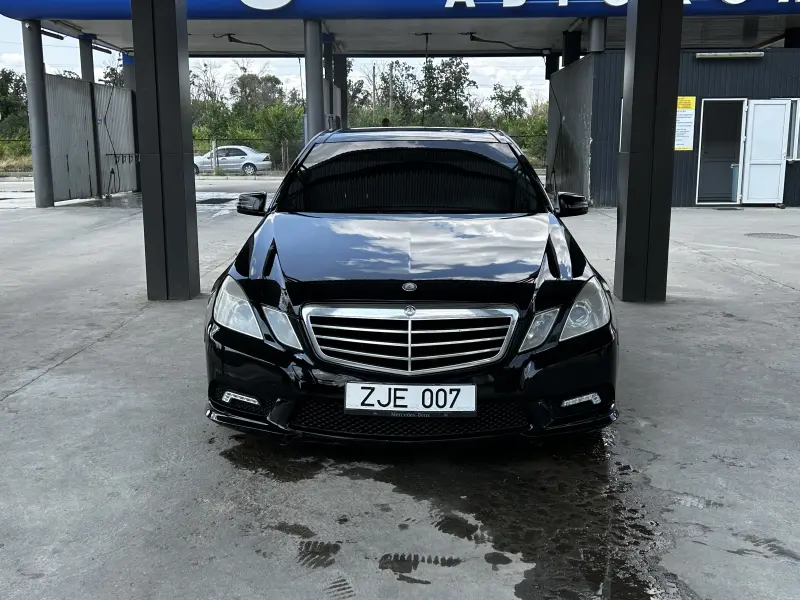 Mercedes-Benz E-Class, 2011