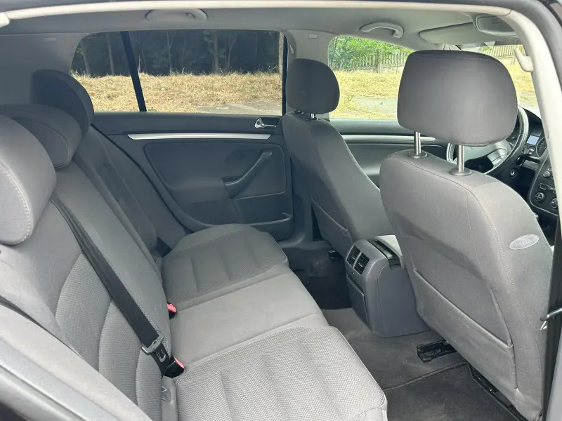 Volkswagen Golf, 2004