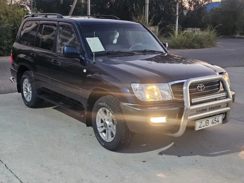 Toyota Land Cruiser, 2001
