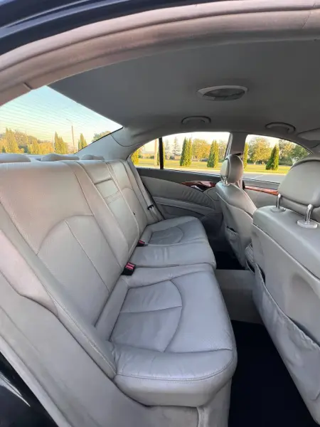 Mercedes-Benz E-Class, 2002