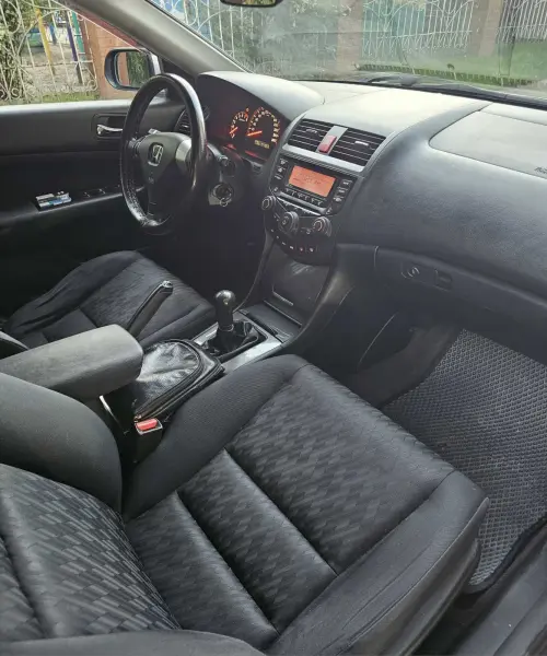 Honda Accord, 2003