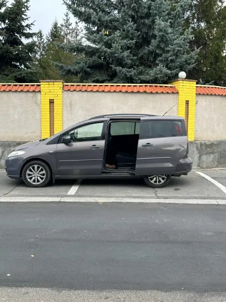 Mazda 5, 2006