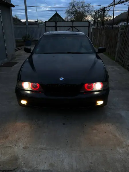BMW 5 Series, 2002