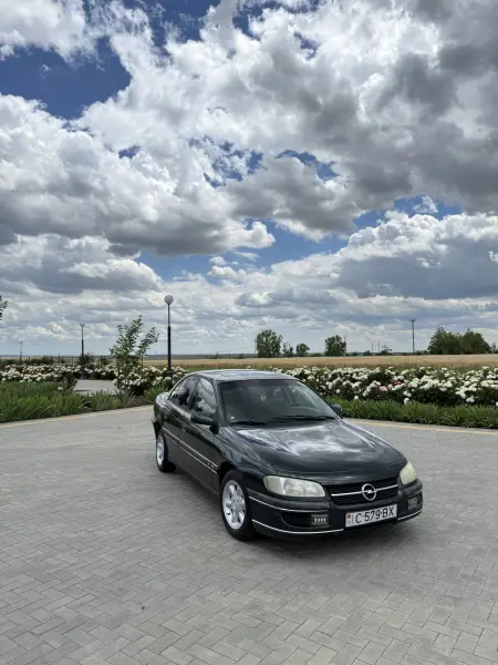 Opel Omega, 1996