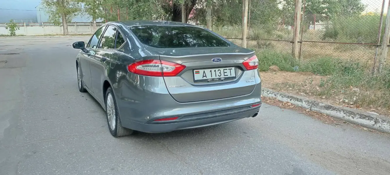Ford Fusion, 2014