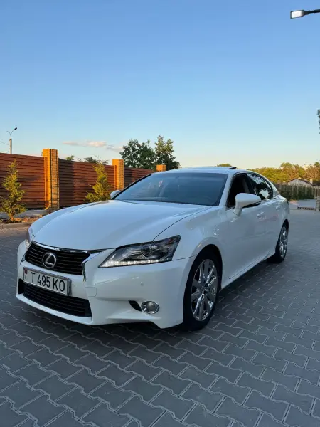 Lexus GS, 2013