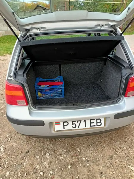 Volkswagen Golf, 2000