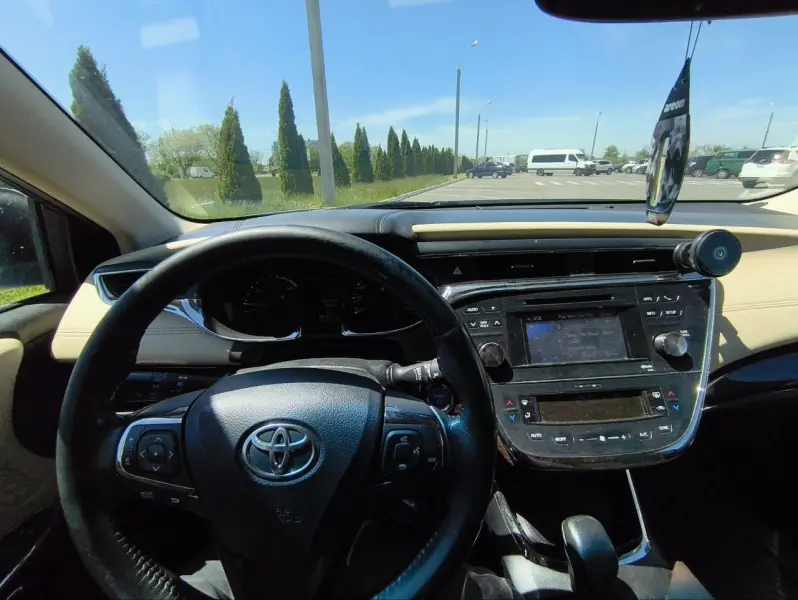 Toyota Avalon, 2013