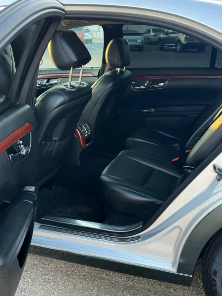 Mercedes-Benz S-Class, 2008