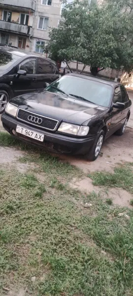 Audi 100, 1992