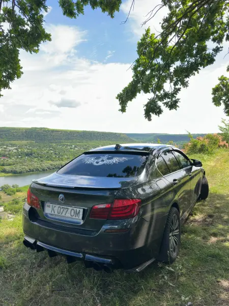 BMW 5 Series, 2011