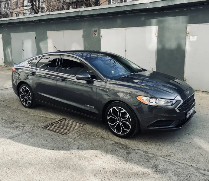 Ford Fusion, 2018