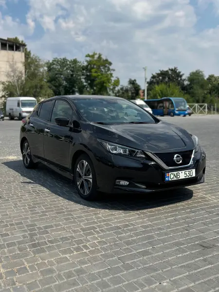 Nissan Leaf, 2021