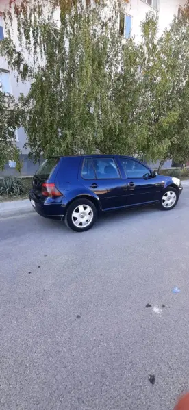 Volkswagen Golf, 2001