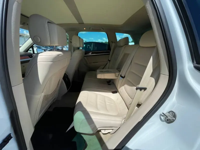 Volkswagen Touareg, 2013