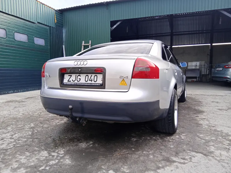 Audi A6, 2000
