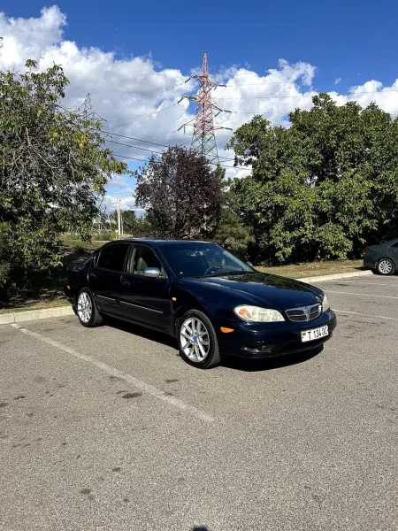Nissan Maxima, 2000