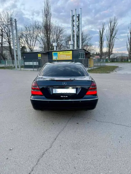 Mercedes-Benz E-Class, 2003